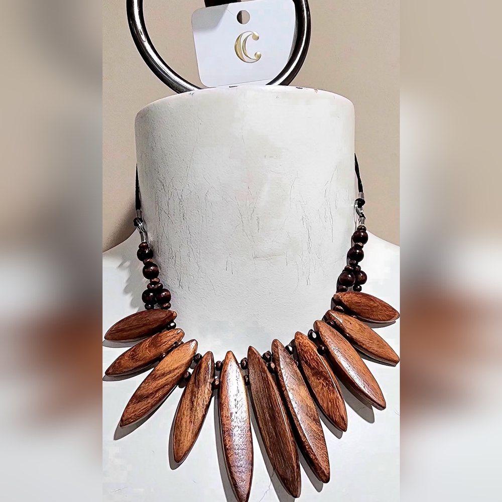 NWT Charming Charlie Wood And Bead Bib Necklace